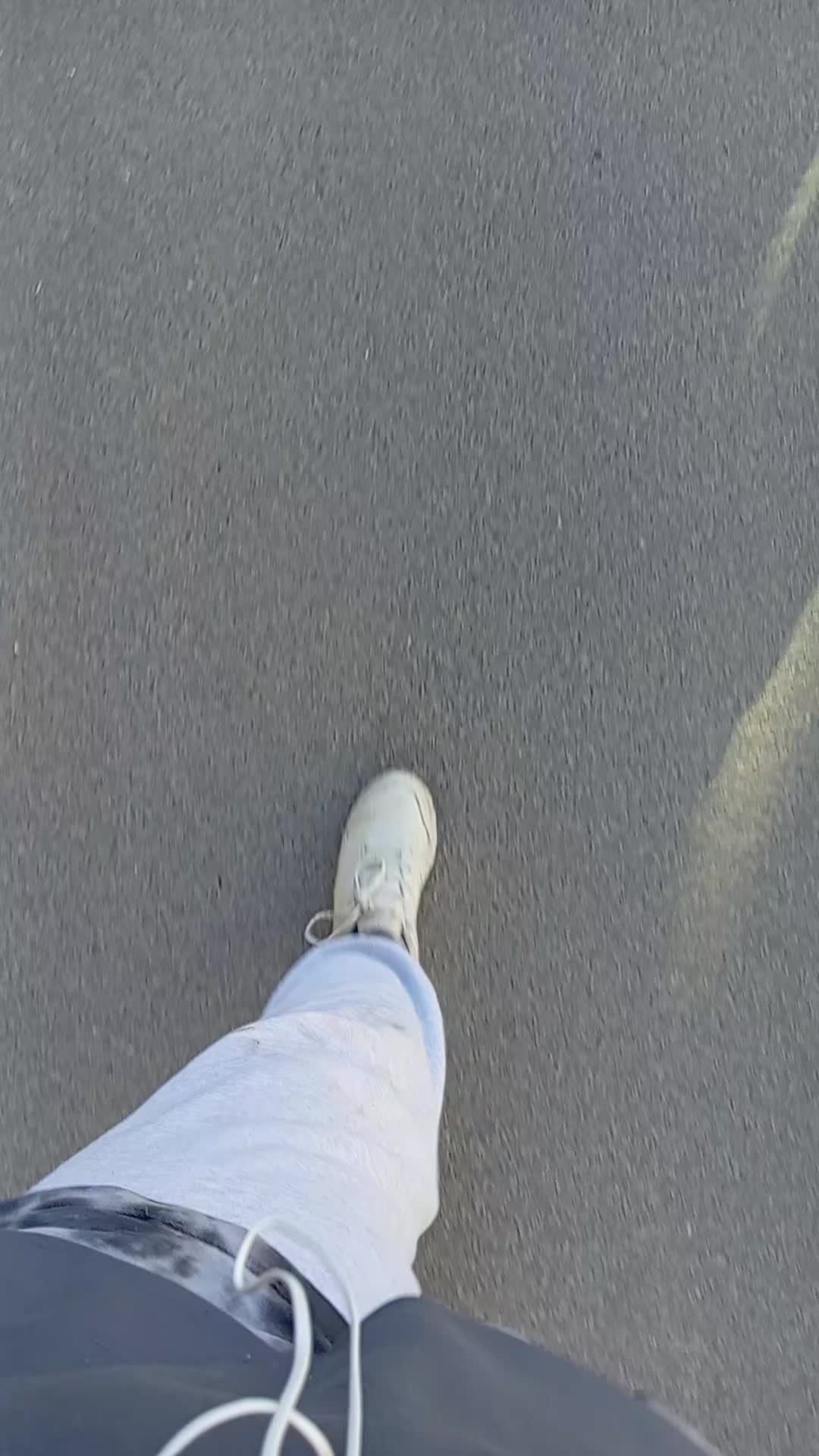 @𝓝𝓸𝓫𝓸𝓭𝔂