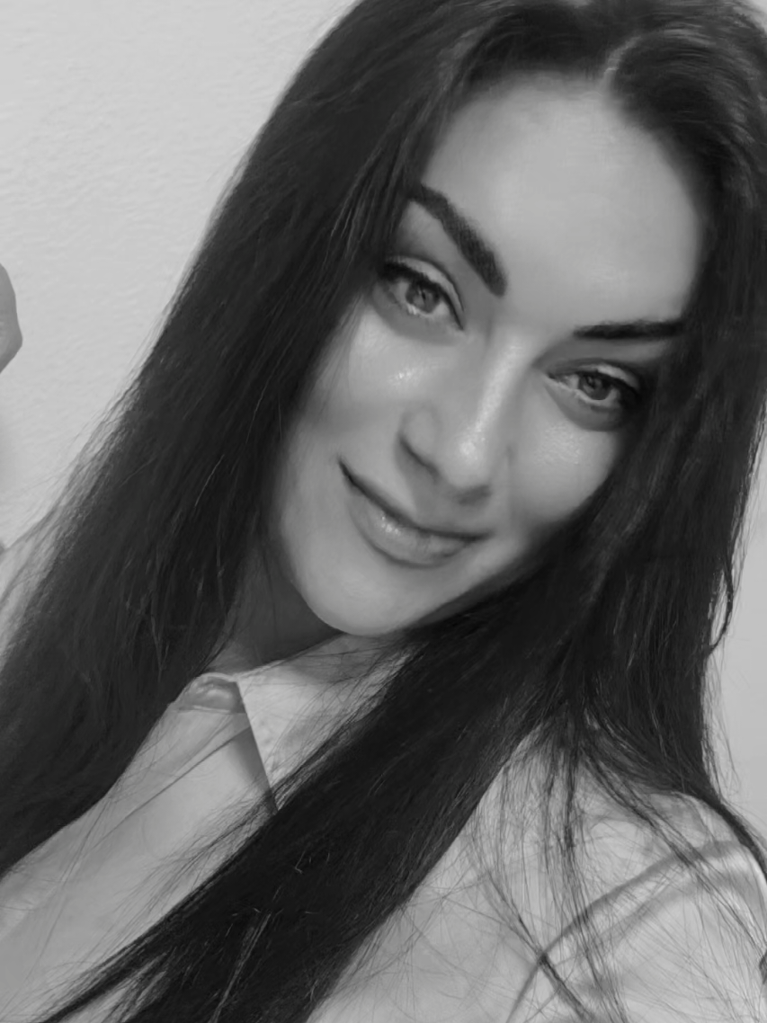 @YANA🖤