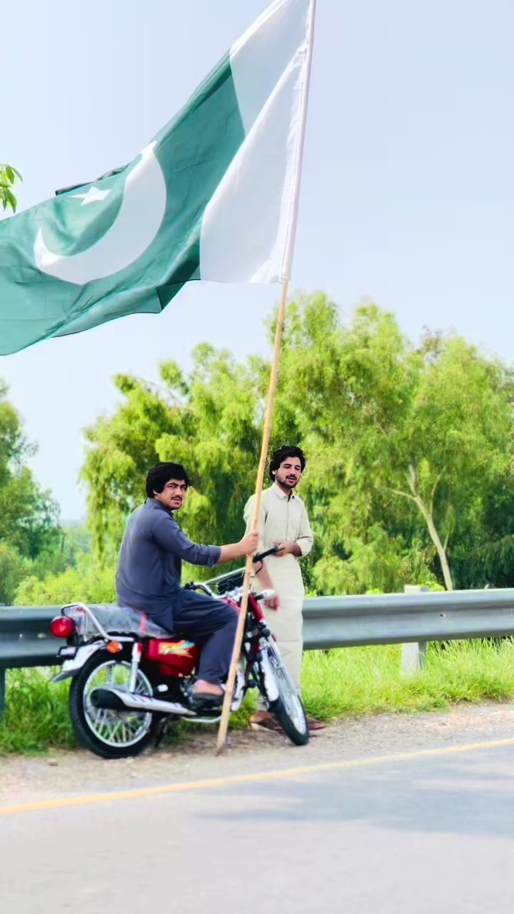 @$HAHID_IQBAL✨🦢