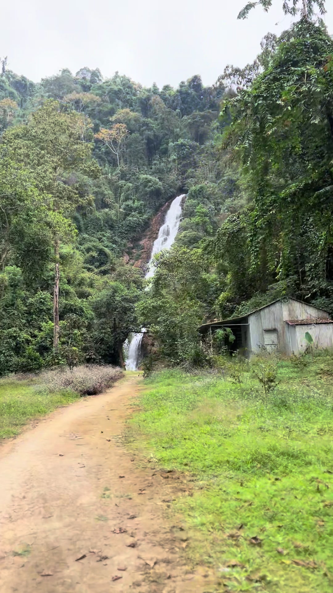 @Út thích đi tuorr