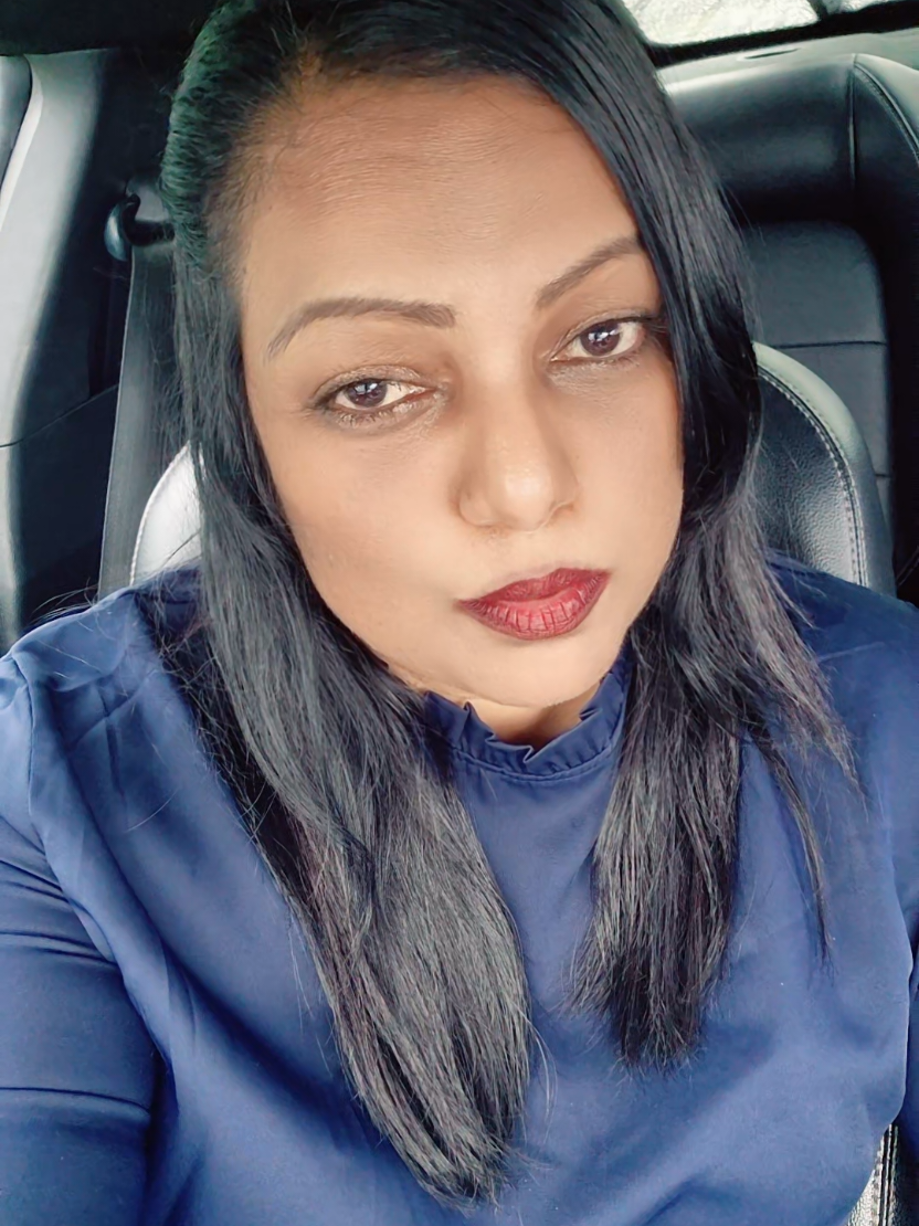@♥️shadhna singh♥️