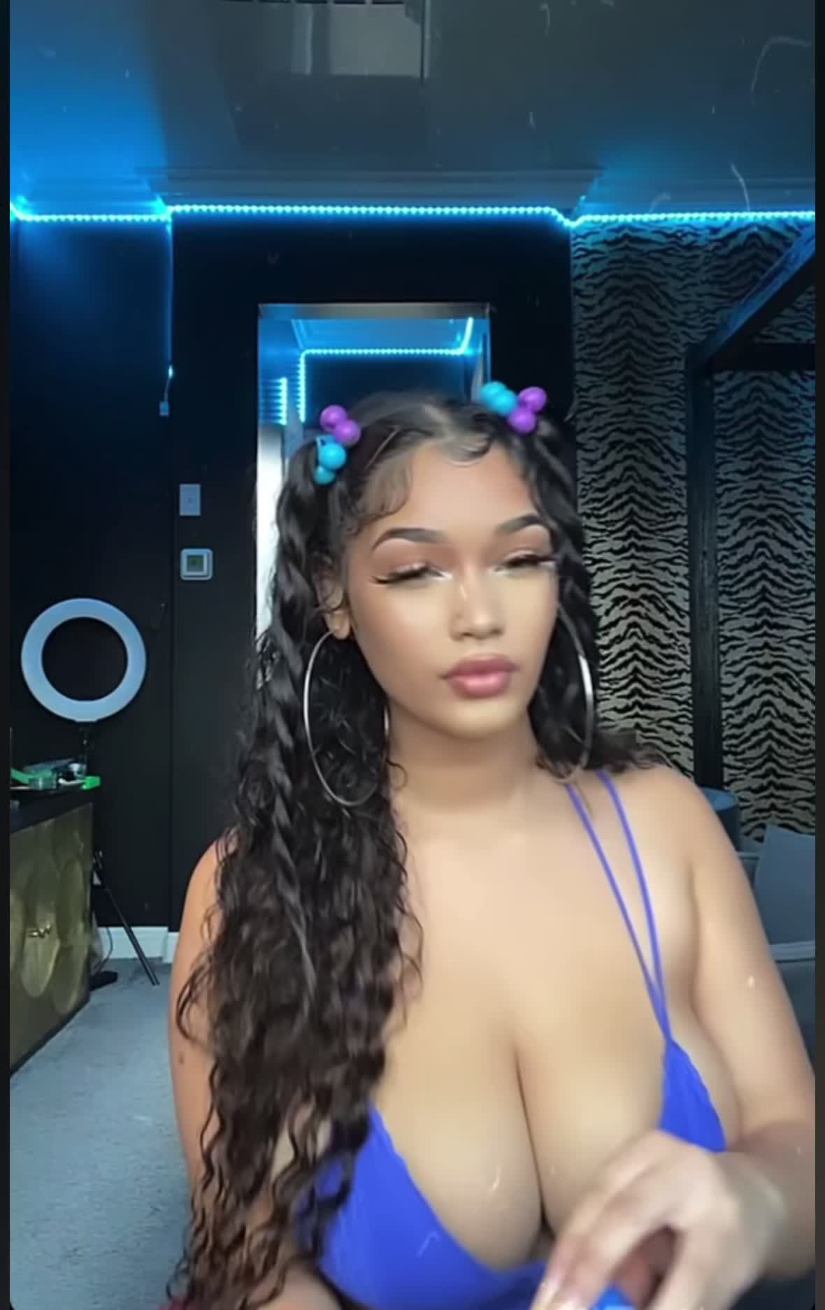 @notyourgirllll0