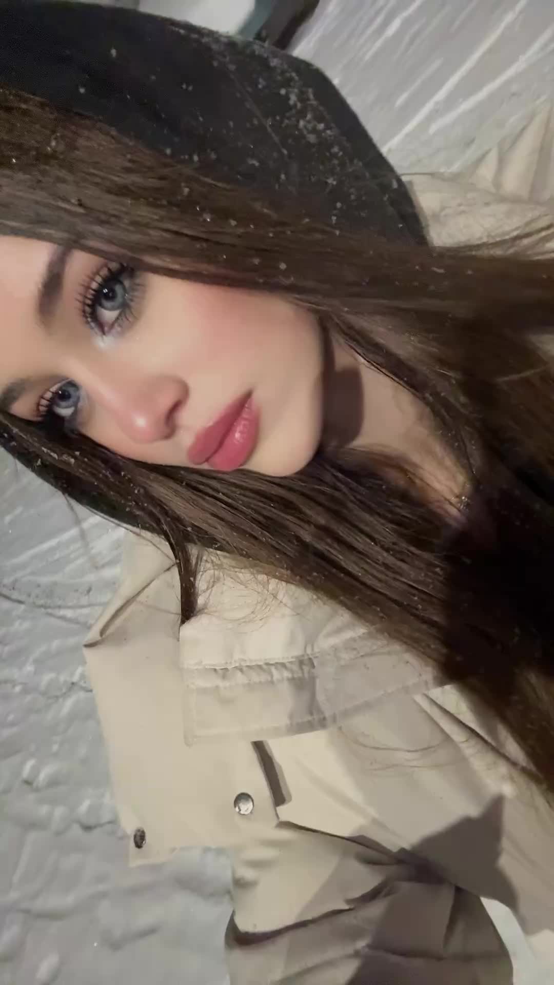 @marína