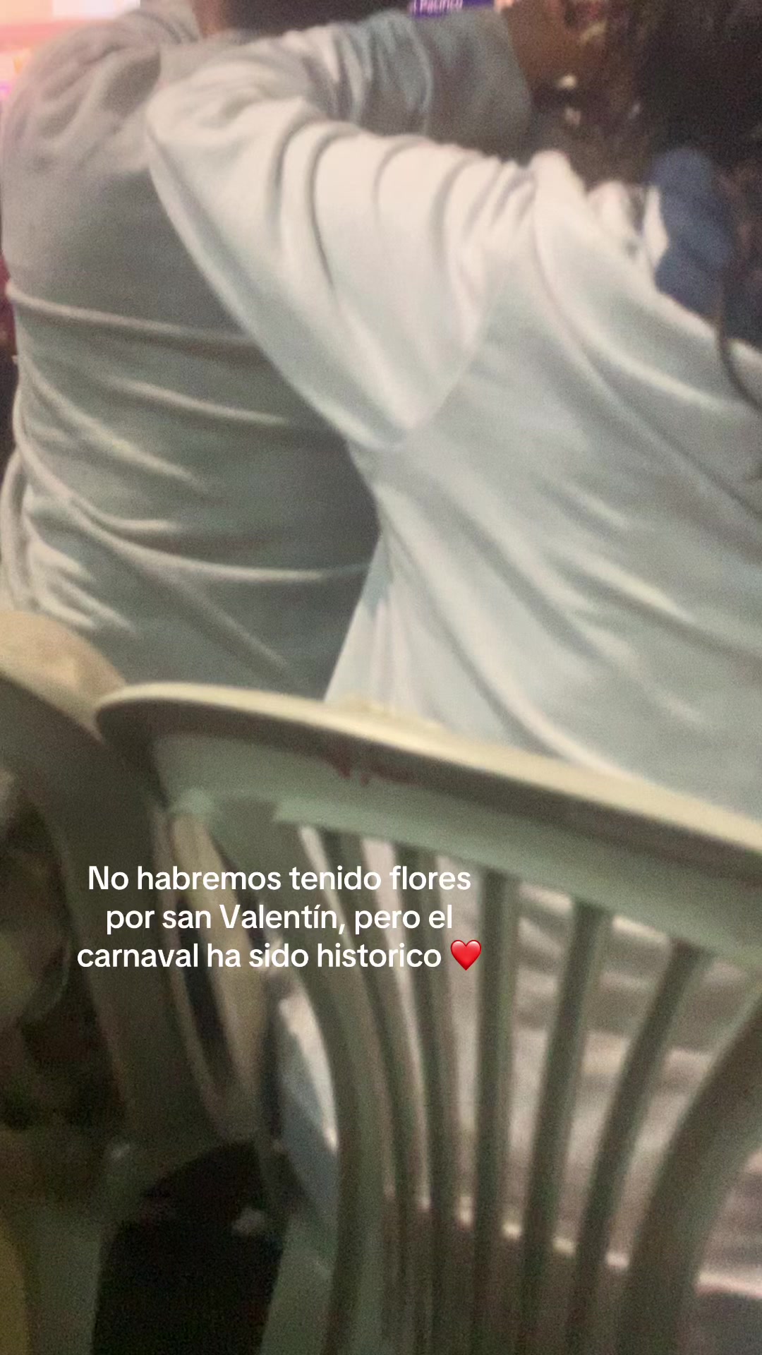 @~D.   🦦