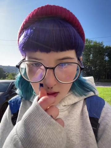 @Molli🫂