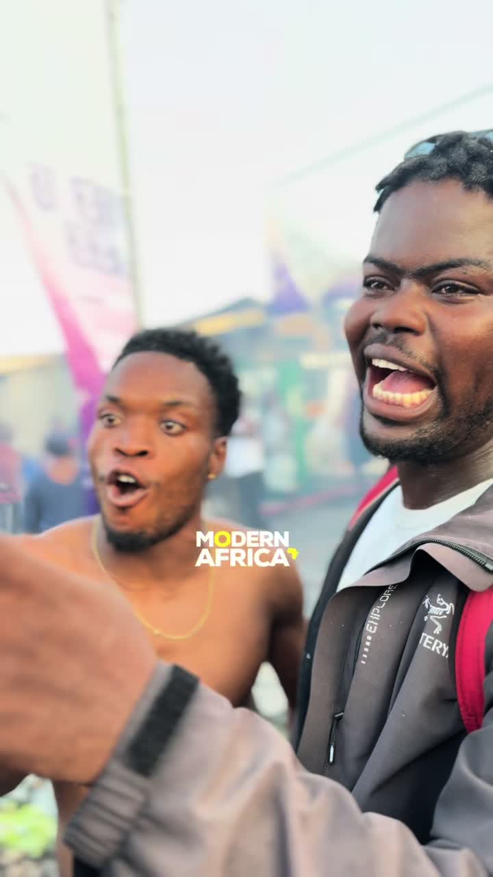 @Modern Africa / Blogger