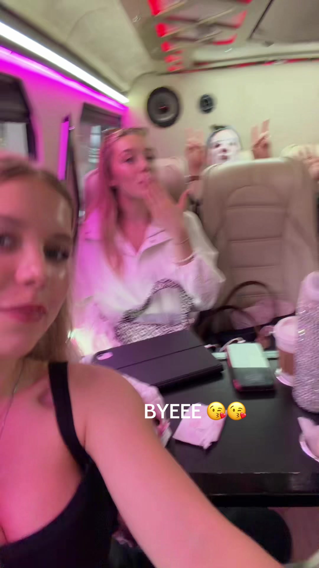 @Victoria💋