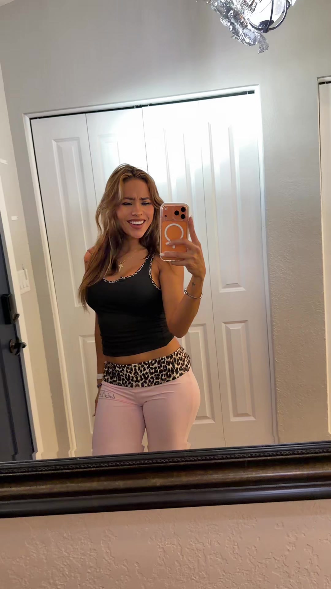 @Ximenasaenzzz