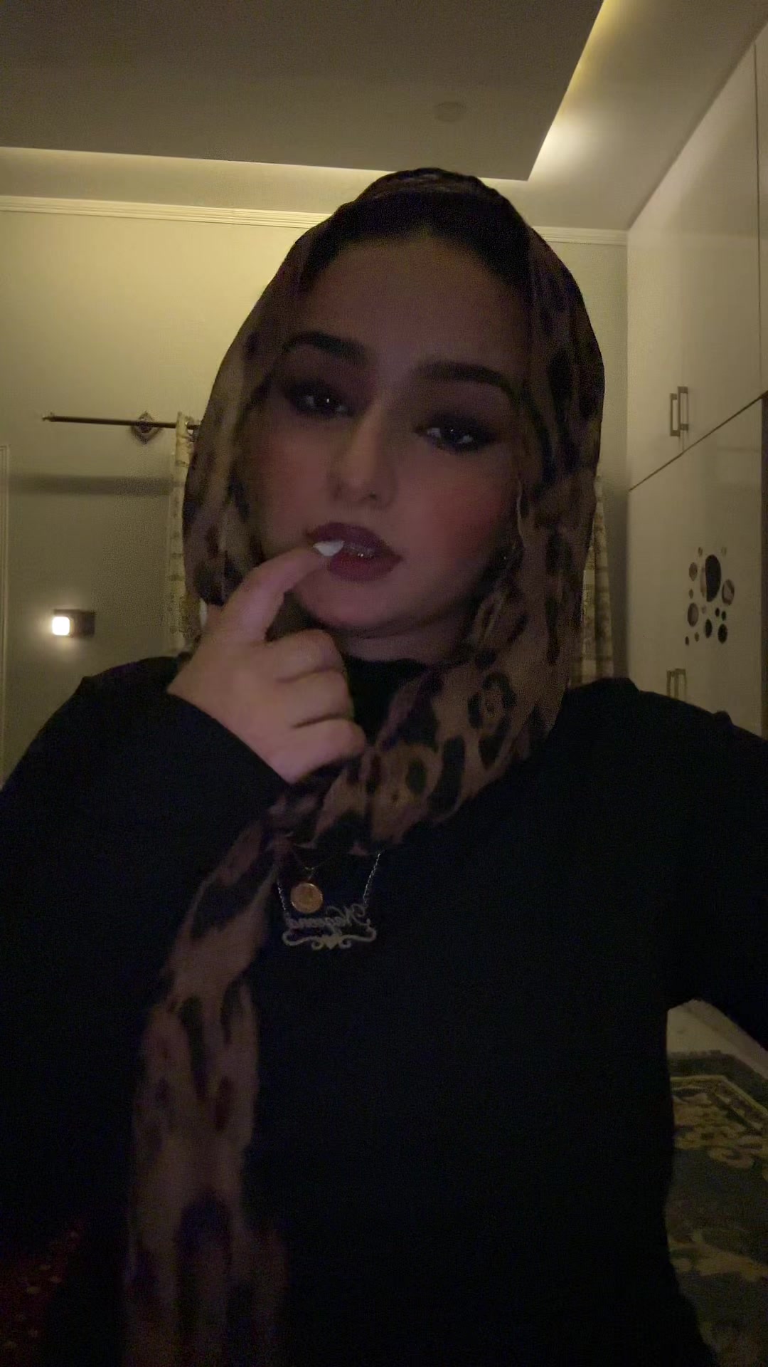 @ن