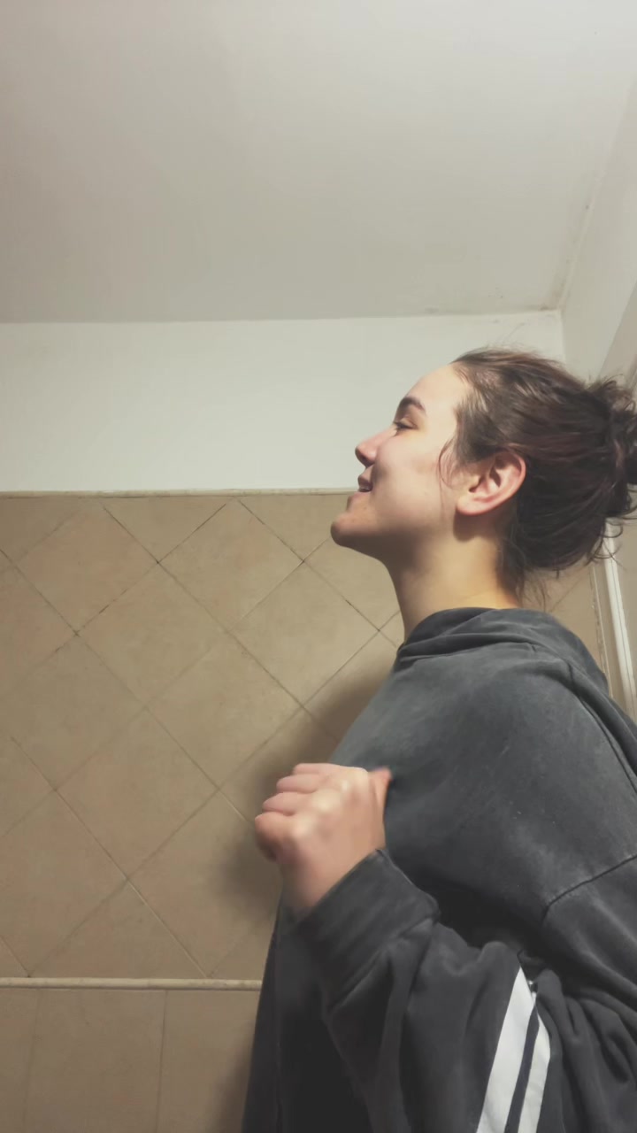 @Micuu_