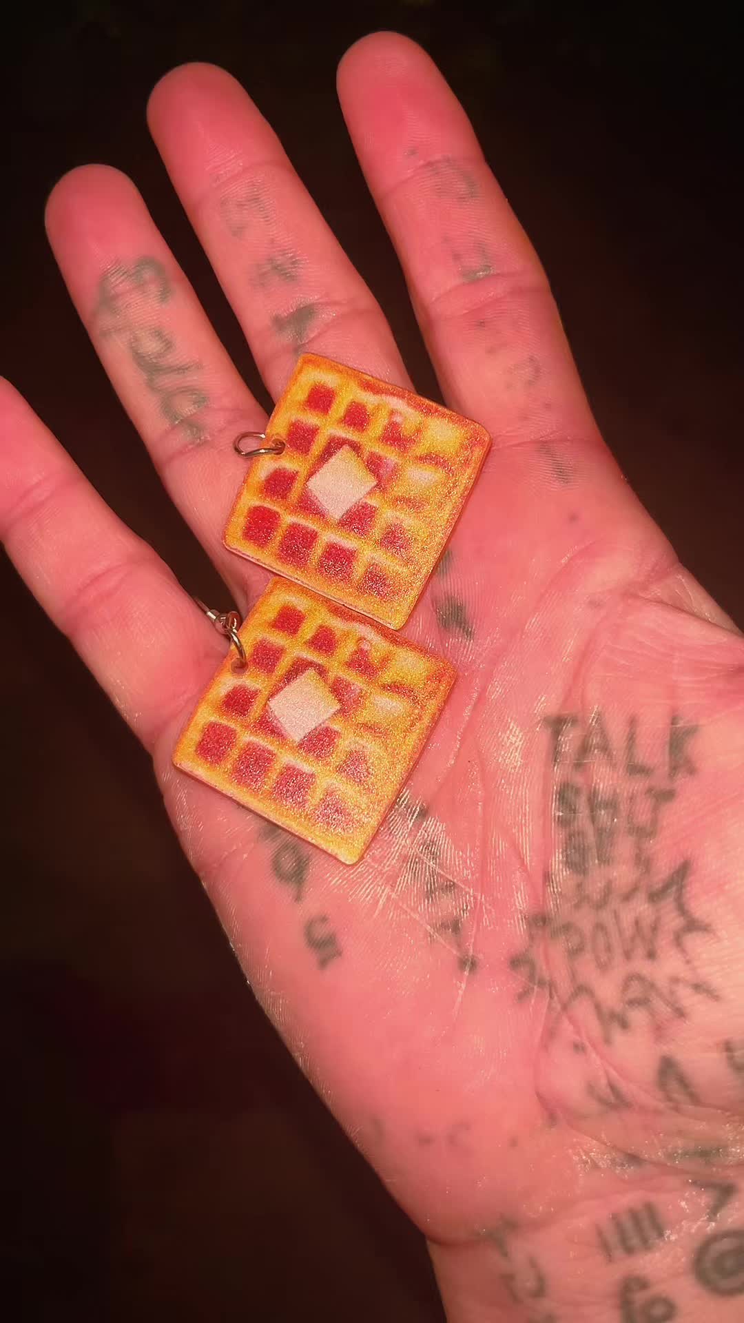 @CaptainBella