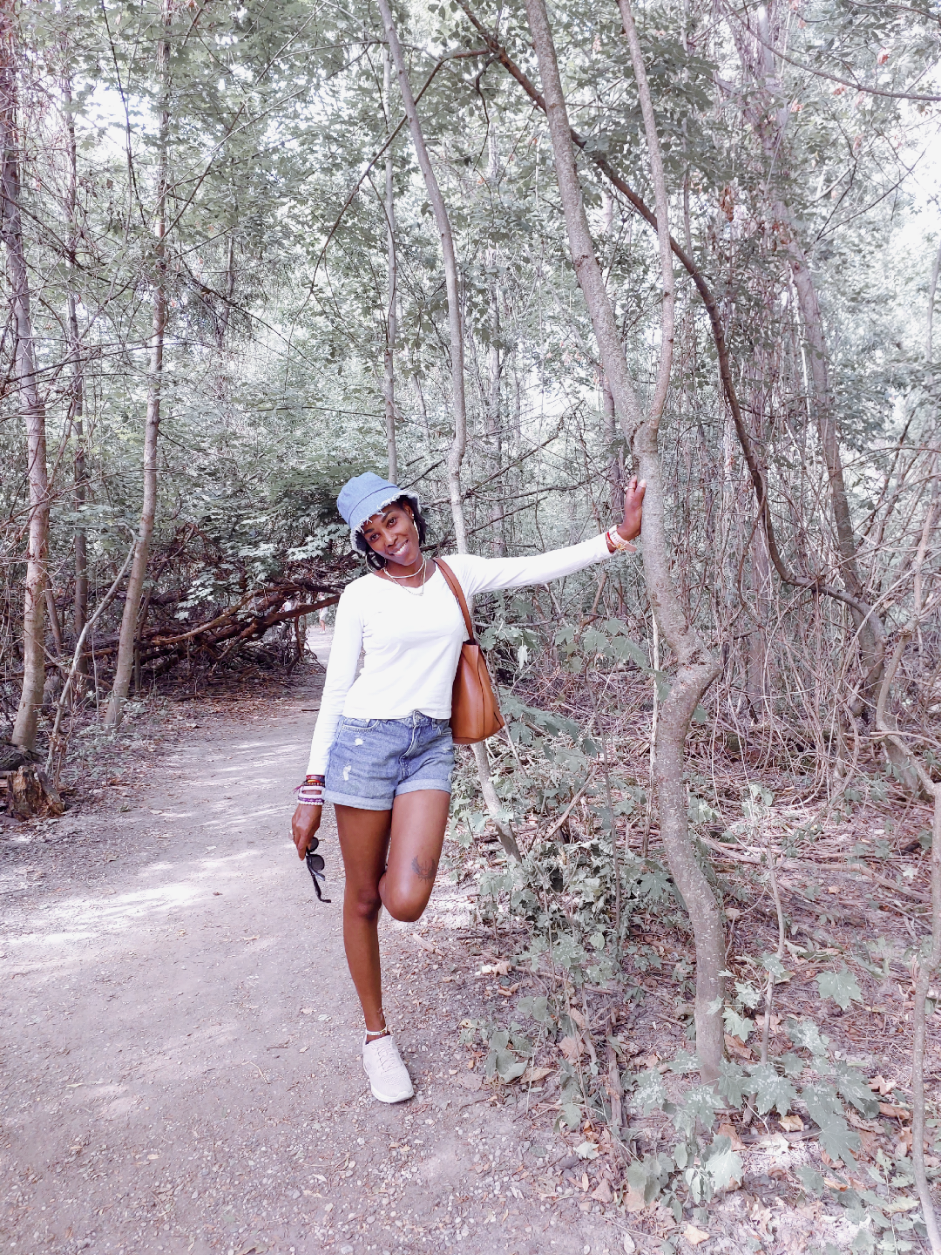 @Nalongo Nyamurungi 👑