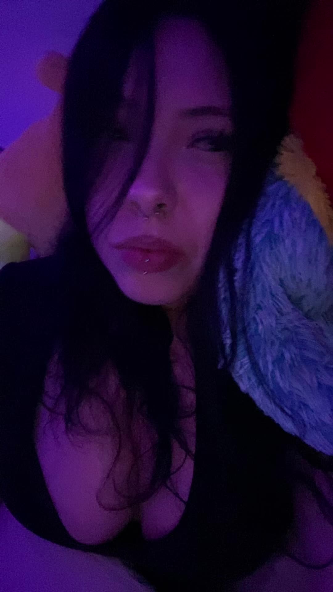 @areana garcia🌑💫