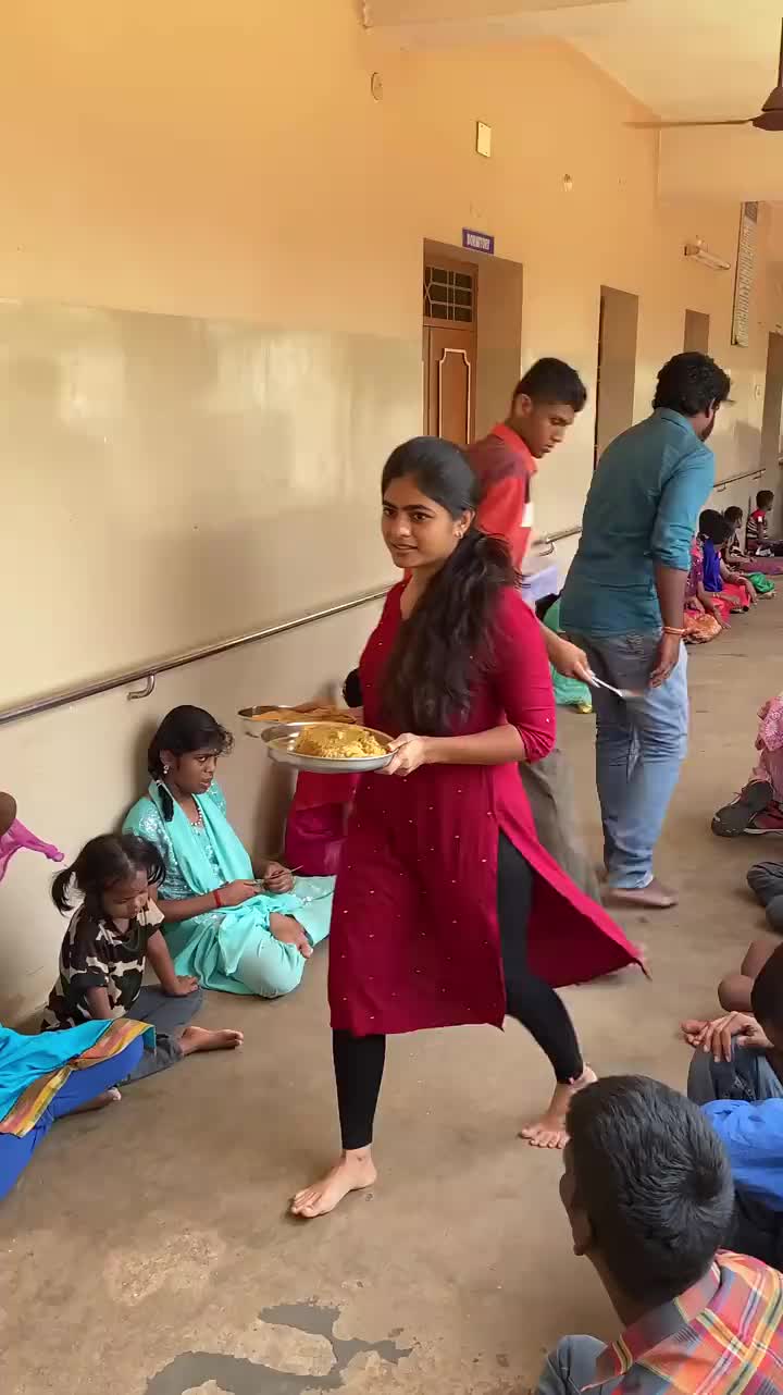 @𝐩𝐫𝐢𝐲𝐚𝐧𝐤𝐡𝐚