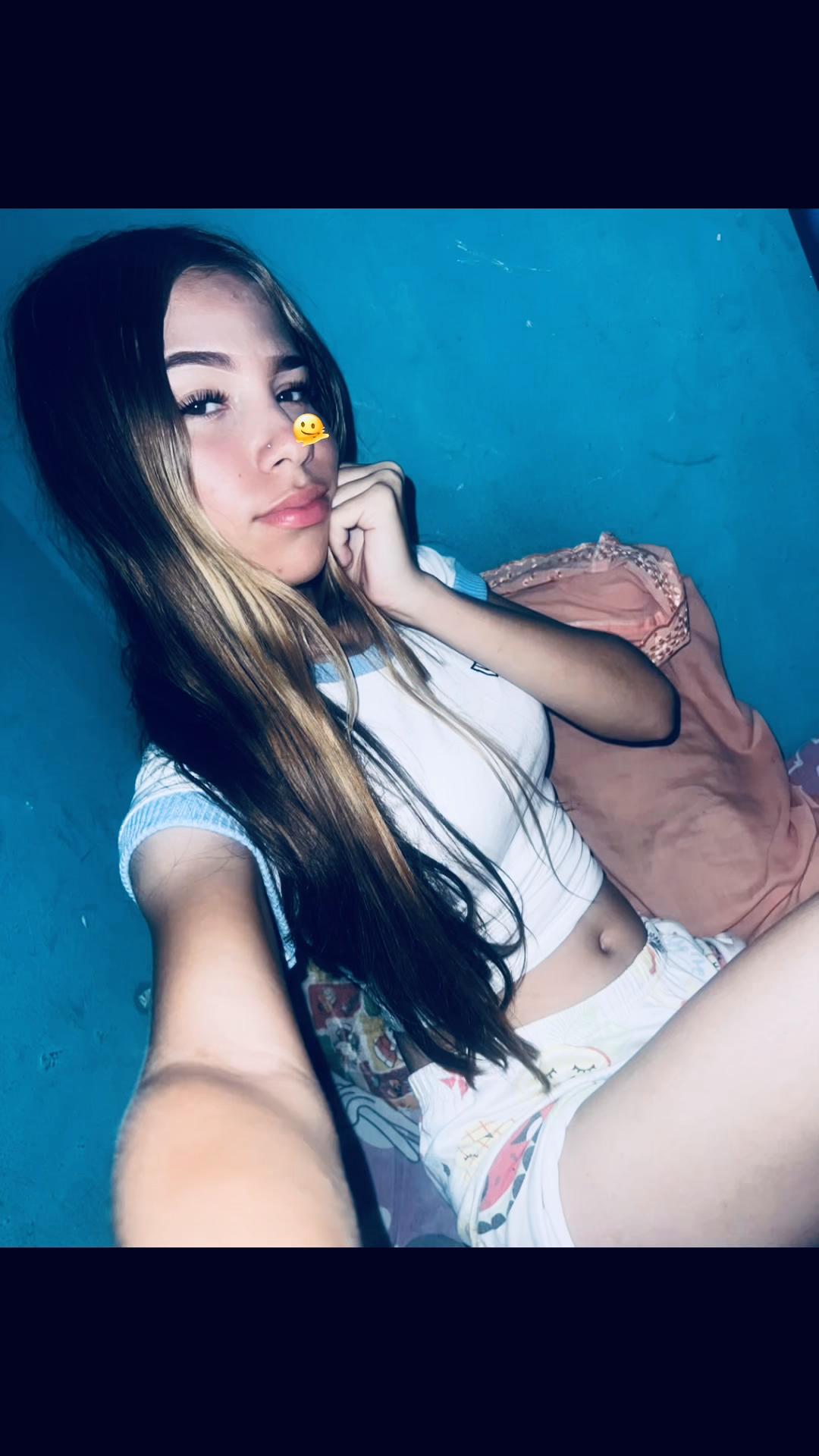 @Paola👑.