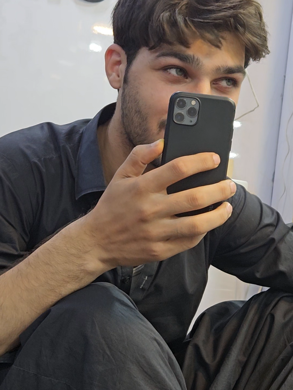 @AGHA JANi