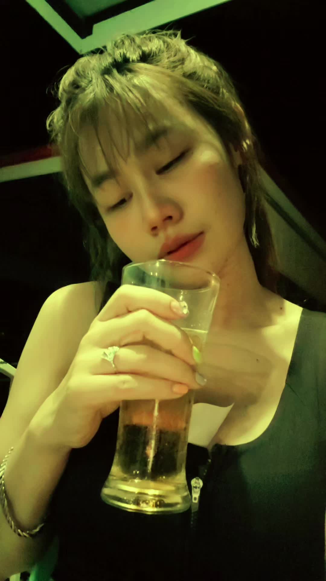 @อั้ยยน๊อค