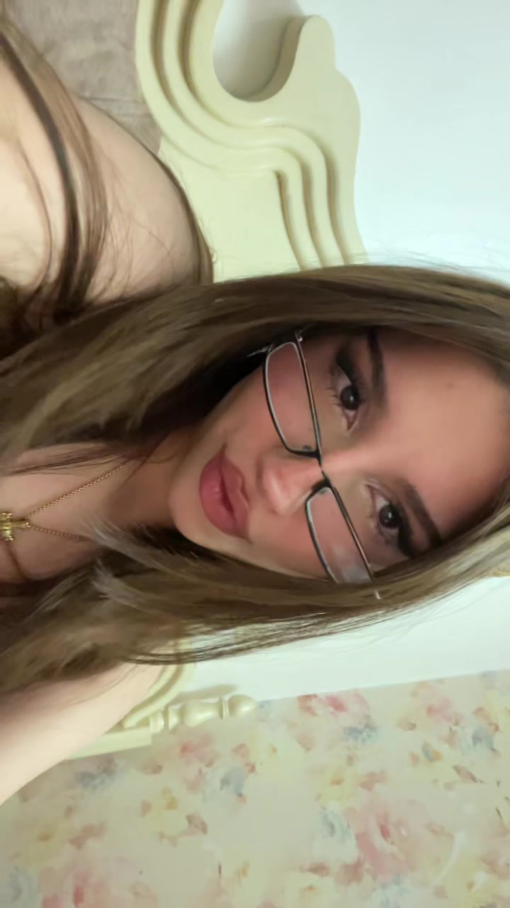 @annakxqq
