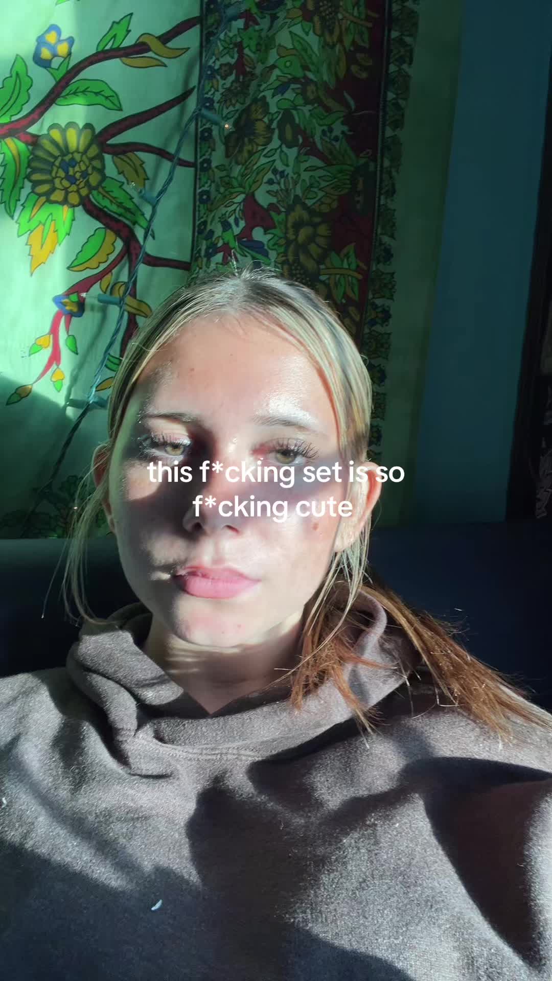 @hi