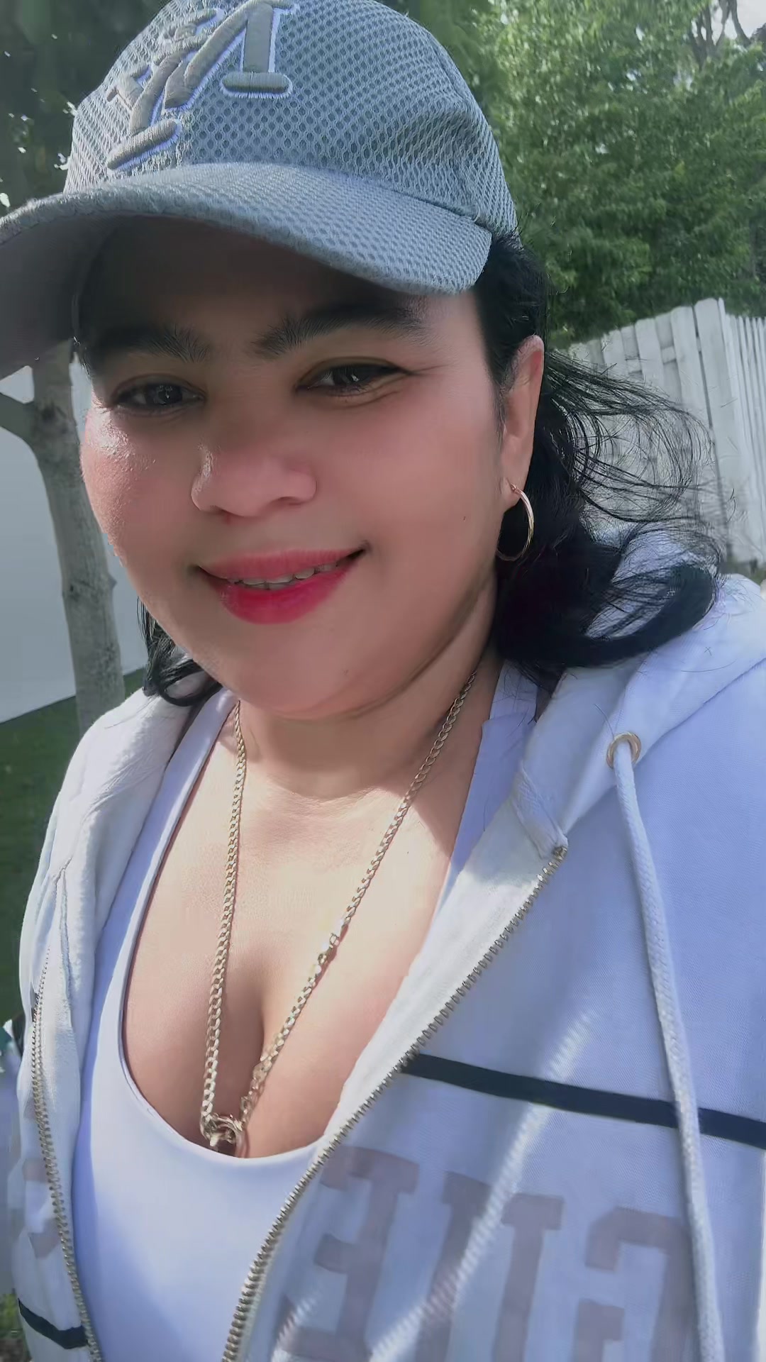 @Claudia Zuniga