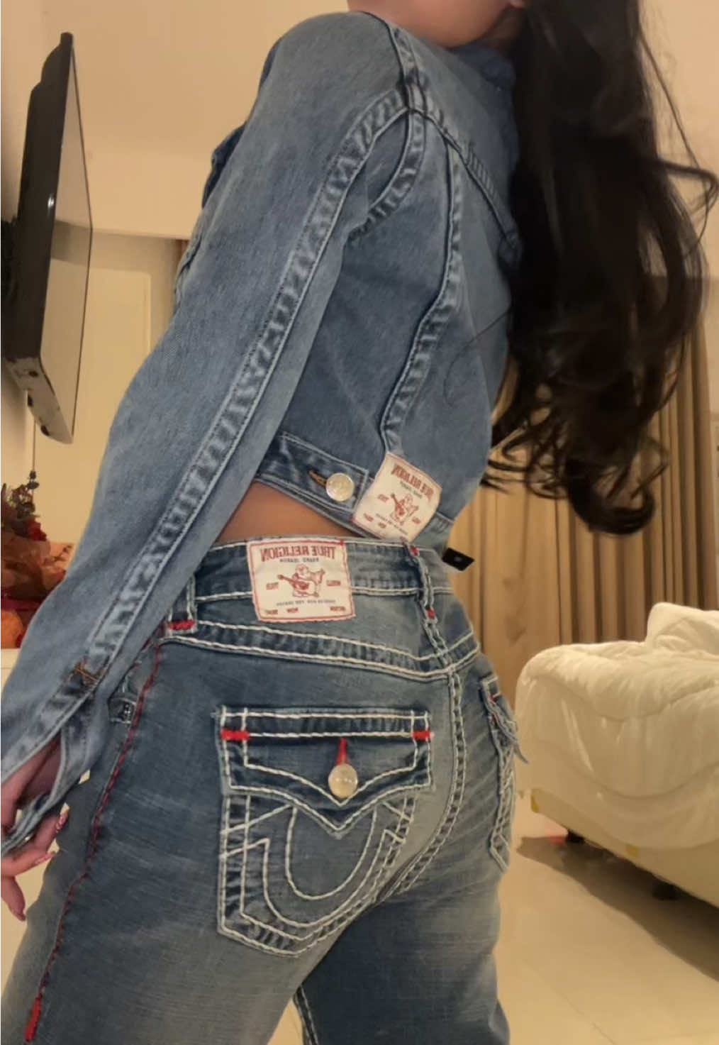 @lovelettersfromleo