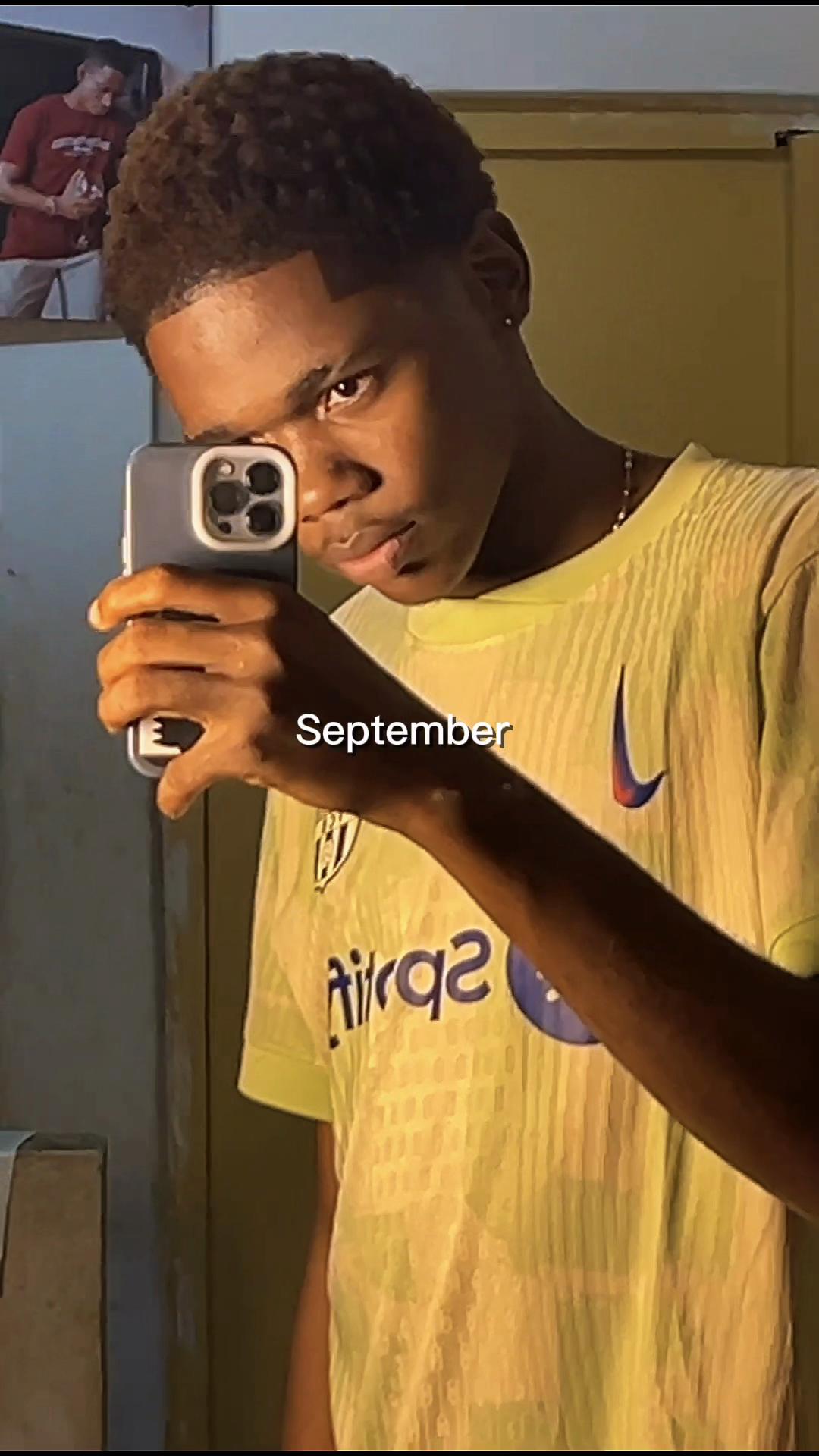 @𝕽.𝕬𝕹𝕲𝕴𝕰🤍