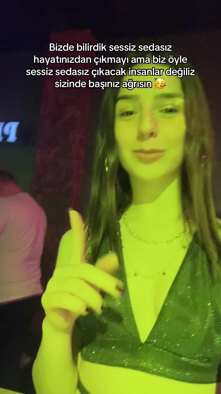 @M&uuml;ge Karaca