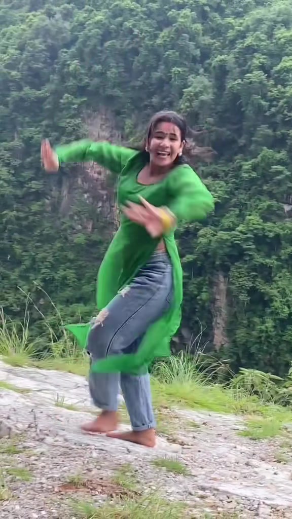 @असु