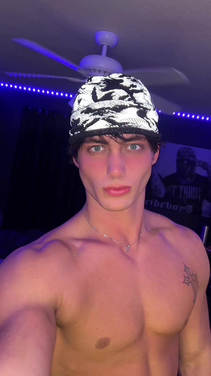 @hullo