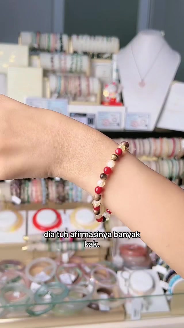 @Zupazupazuu Crystal Jewelery