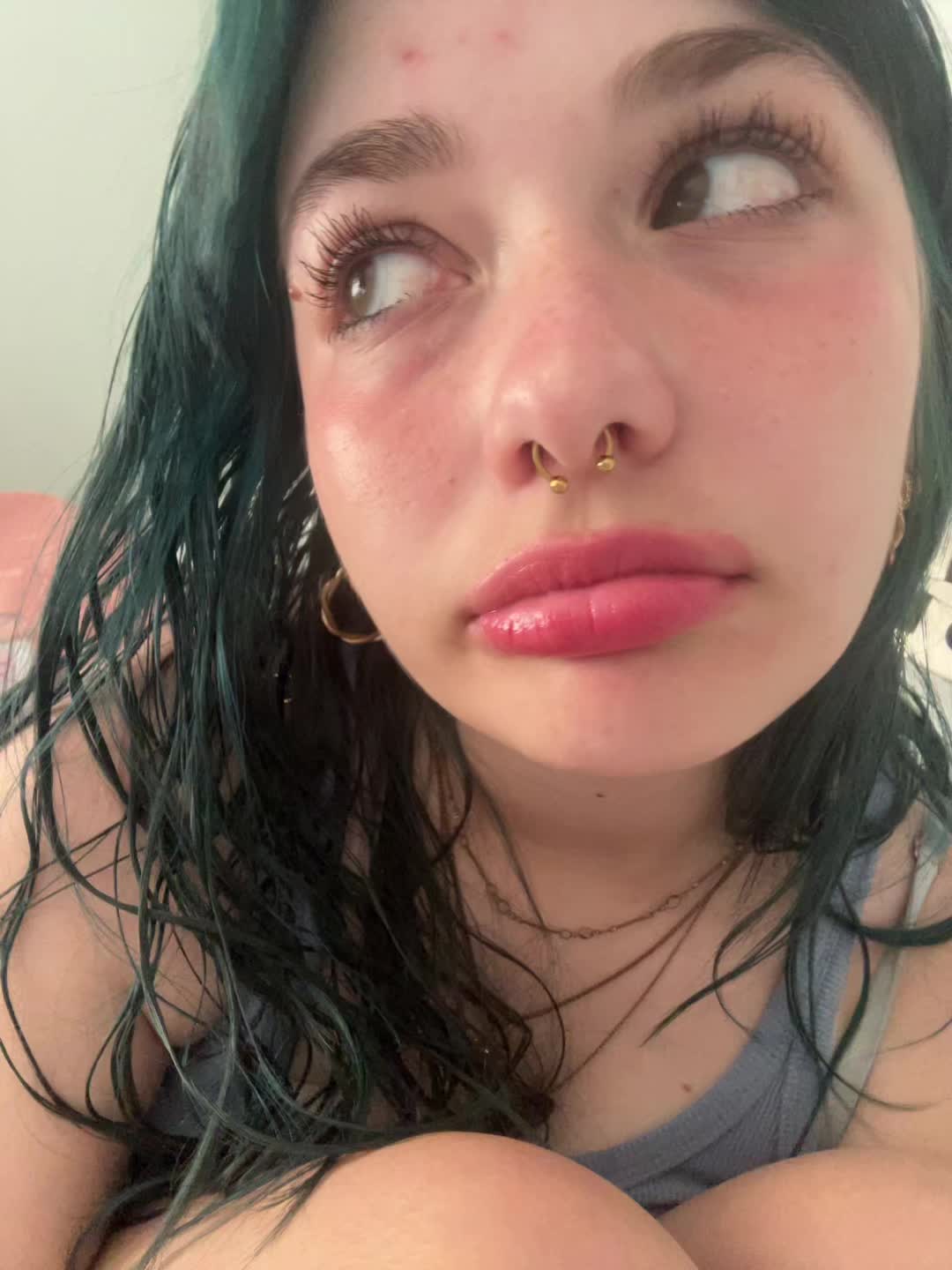 @🦄