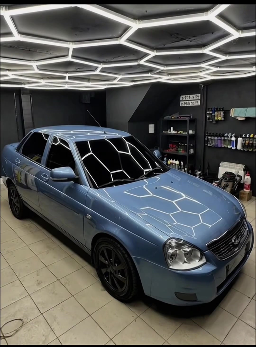 @neiro_kubik