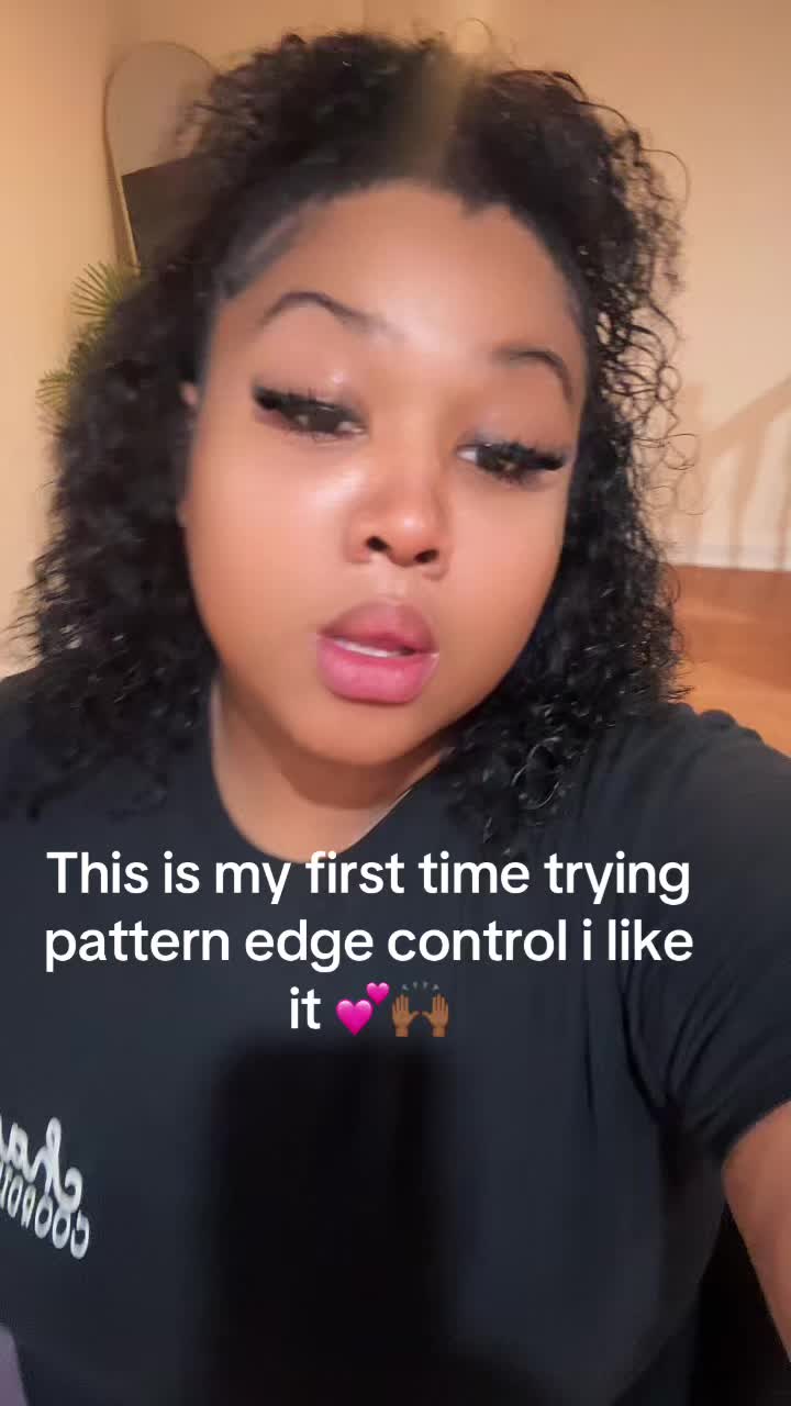 @D&egrave;j&agrave; Nicole🎙️