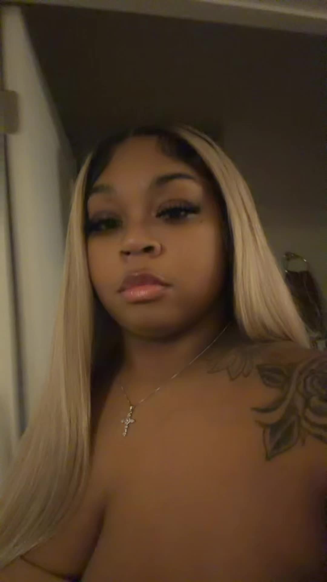 @RiickaMonae 😘