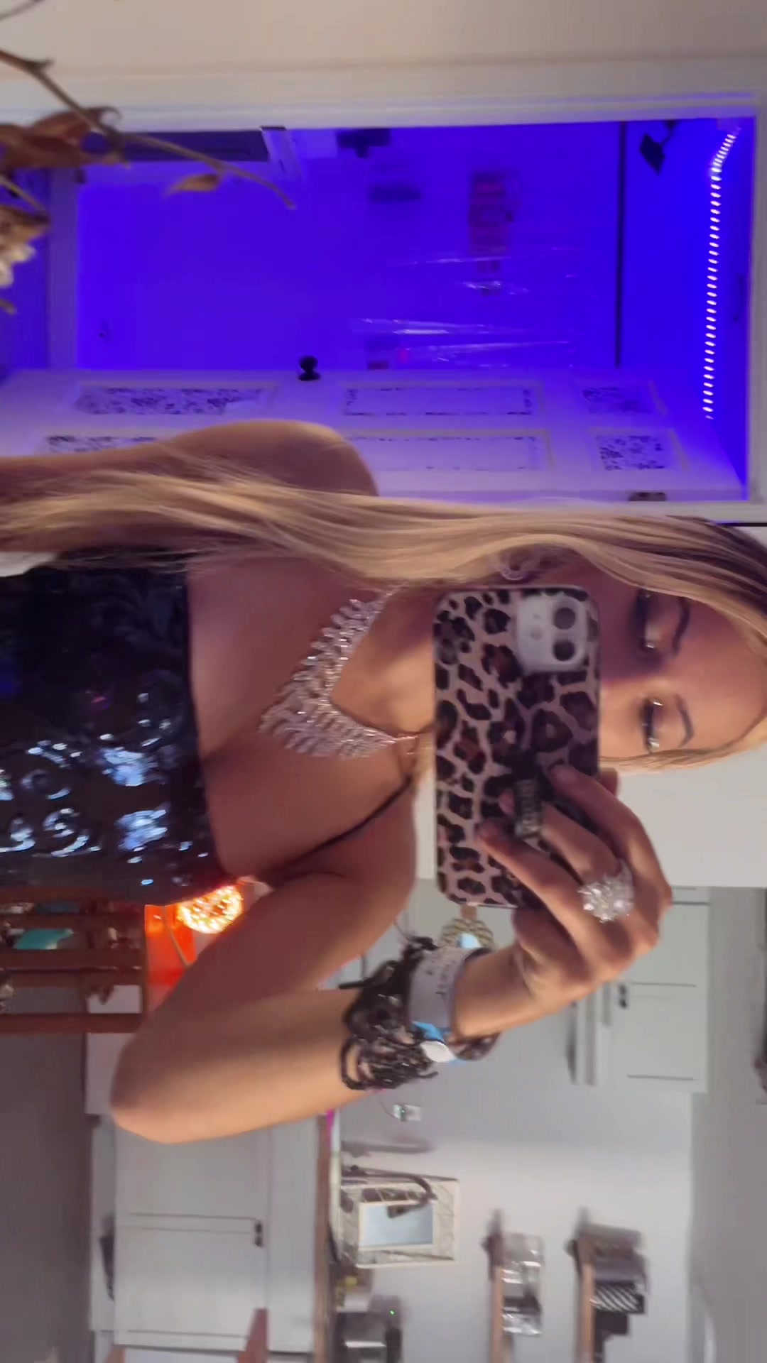 @Taya