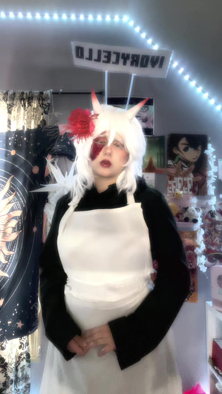 @queen_bzecos
