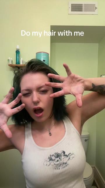 @_gothbarbie_666