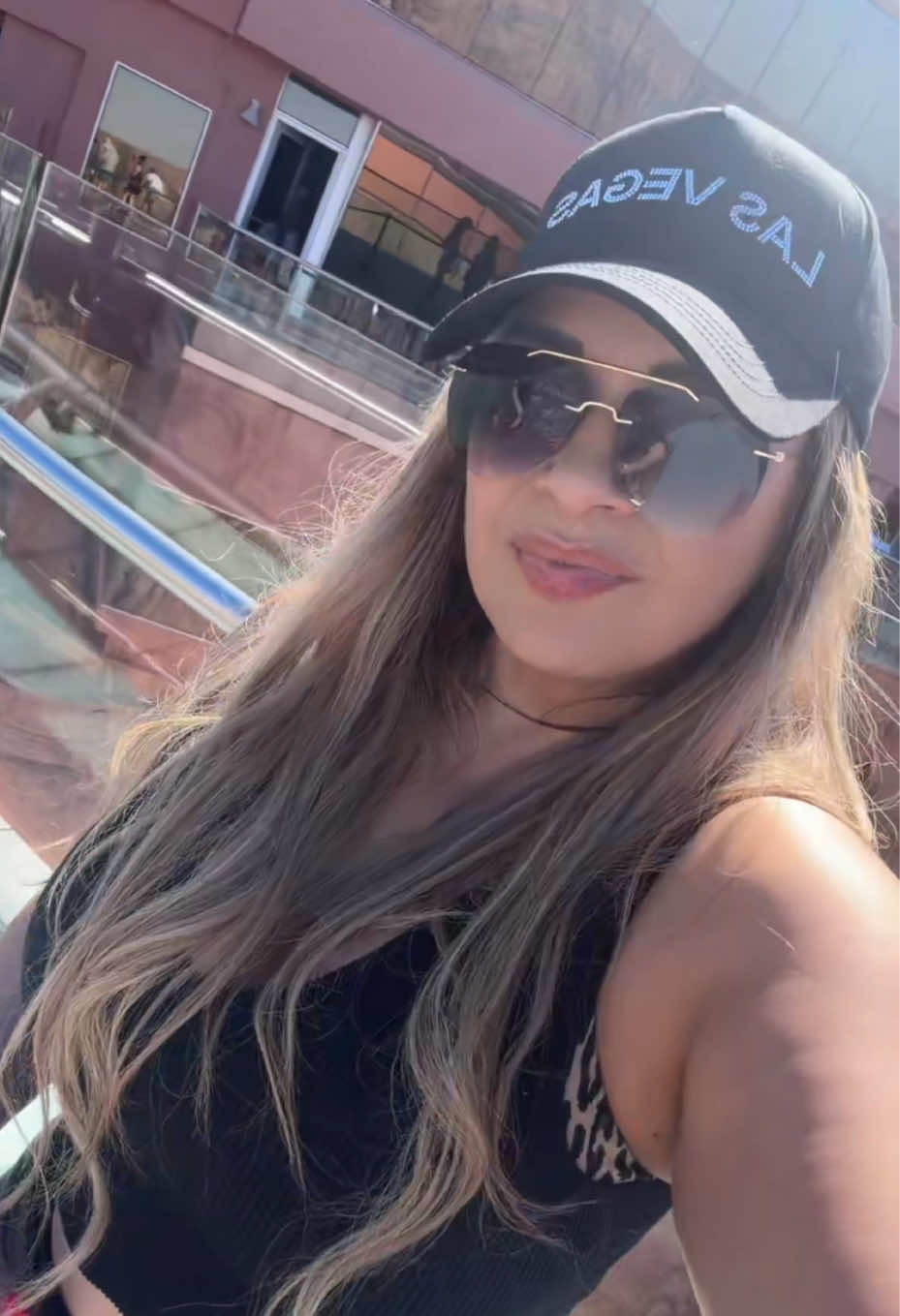 @-SandraTrevino@