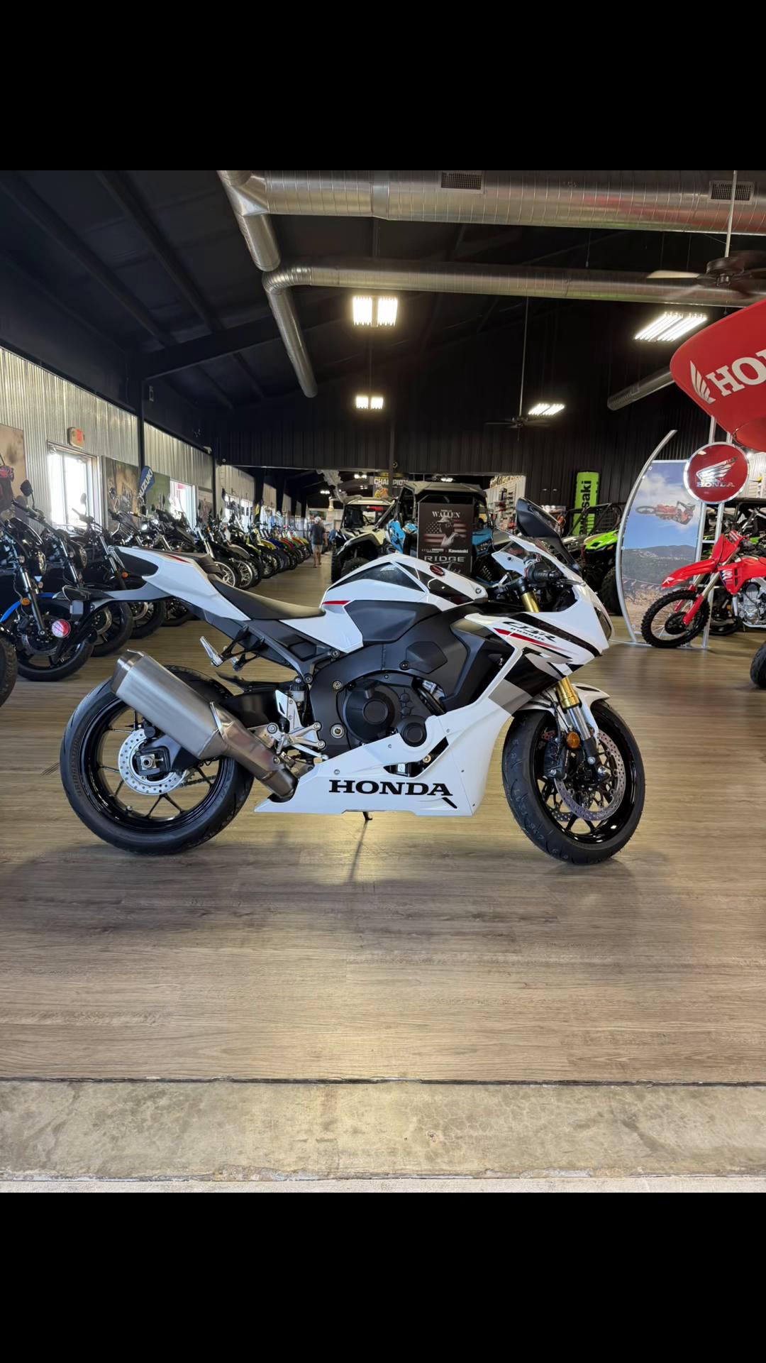 @MotoBros