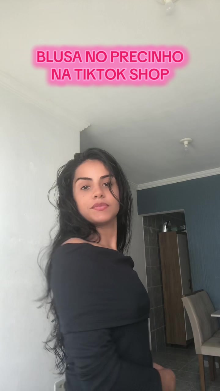 @Vitória Vivian ✨