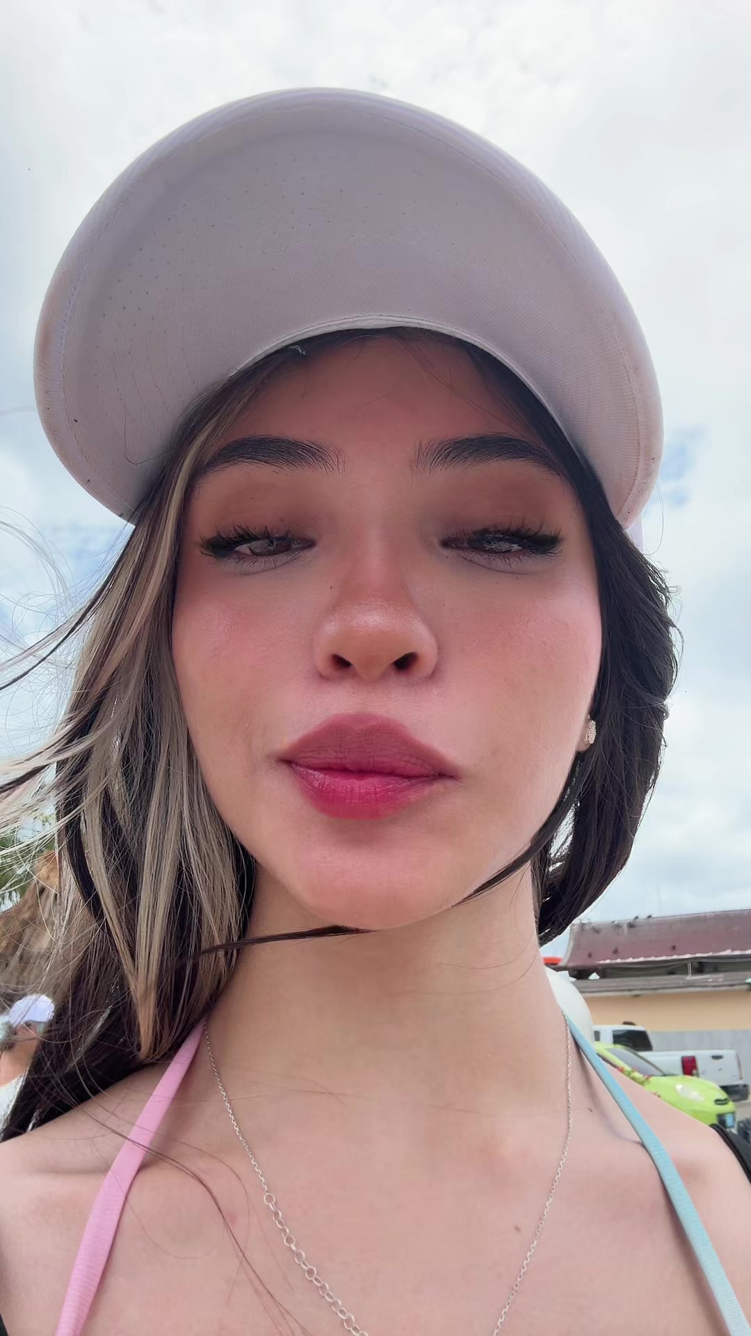 @Zharic Manuela