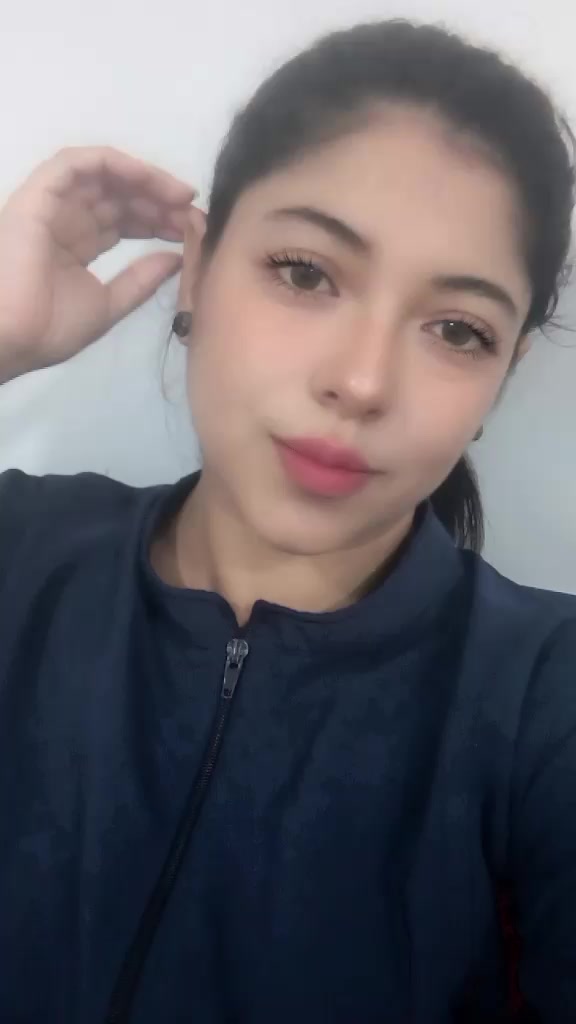 @Luna Zambrano