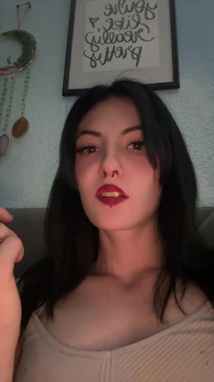@<3