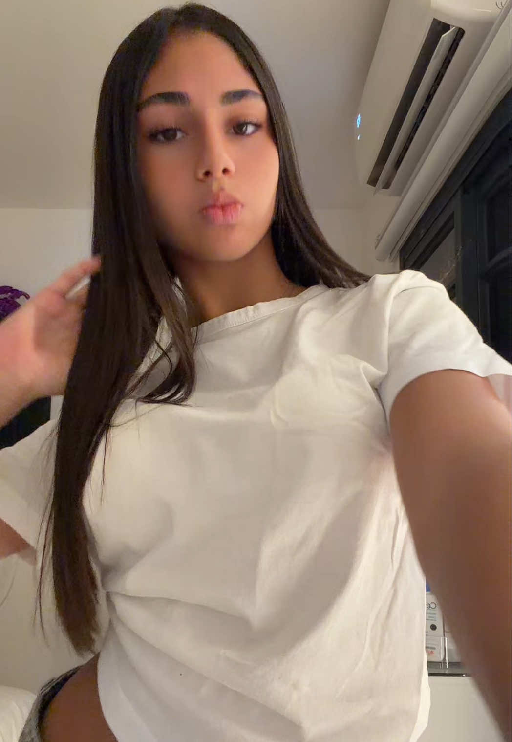 @𝑨𝒀𝑨𝑳𝑨 𝑪𝑶𝑯𝑬𝑵