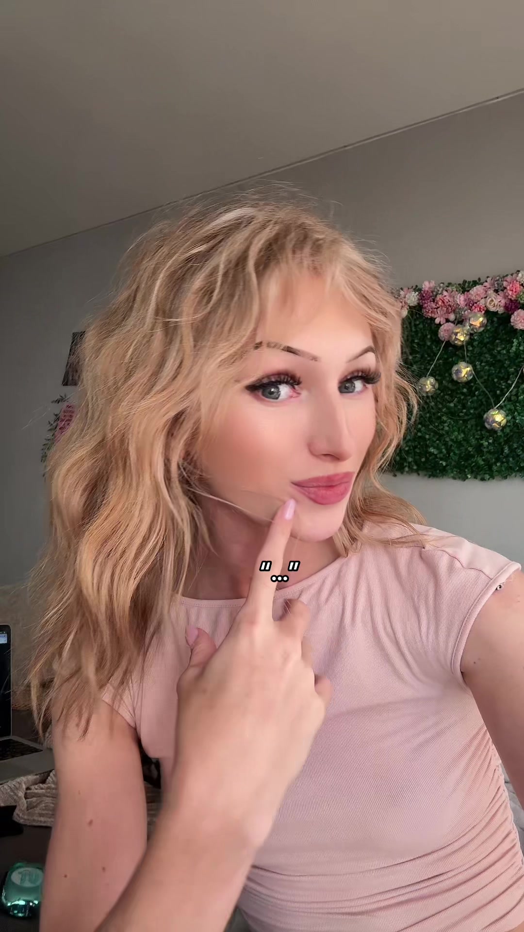 @chloe