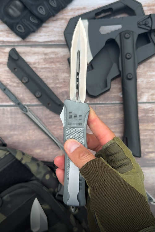 @survival.knives