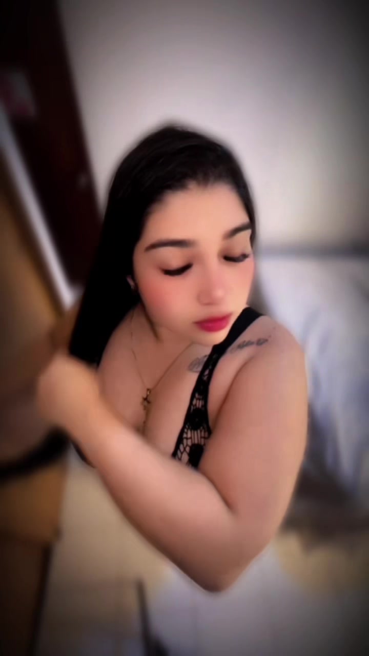 @𝓚𝓻𝓲𝓼 𝓟𝓲𝓻𝓮𝓵𝓪