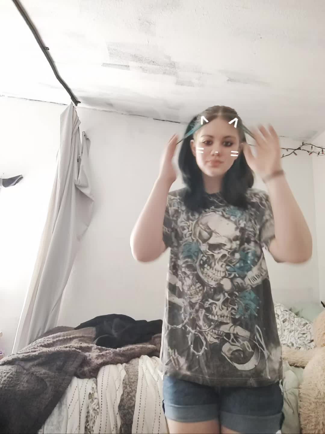@𝕾𝖆𝖞𝖑𝖔𝖗 💸