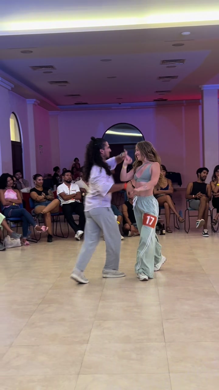 @Bailaniina