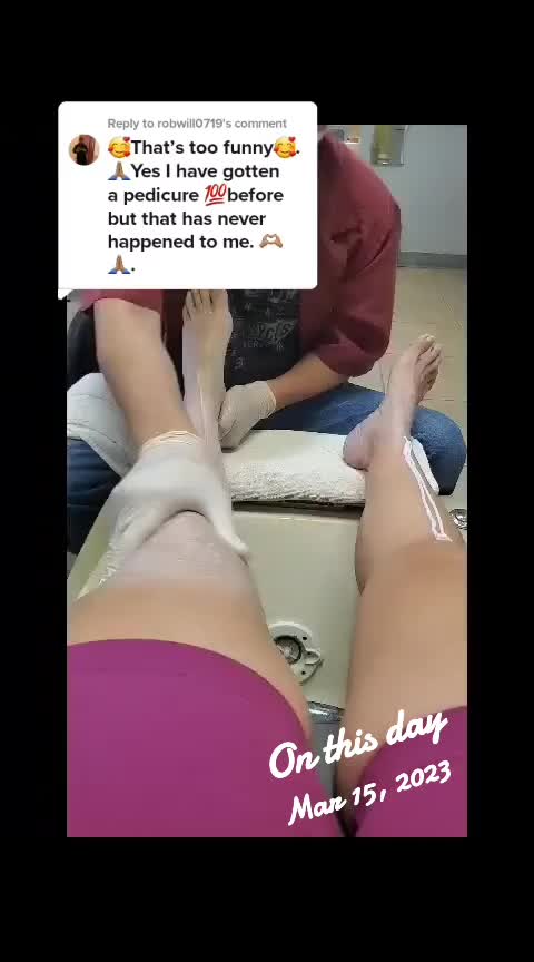 @itsmeAdrienne